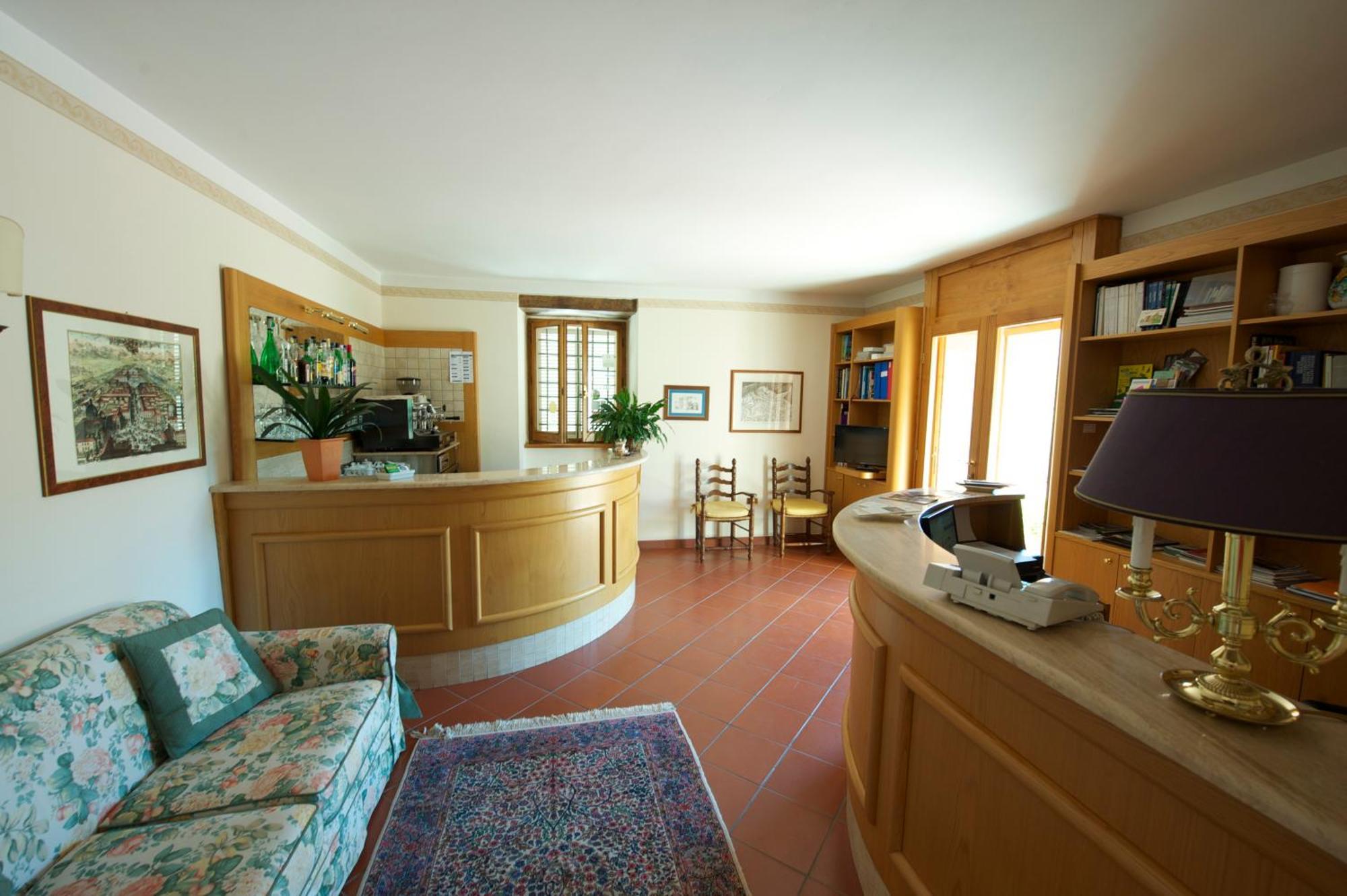 Albergo Villa Cristina สโปเลโต ภายนอก รูปภาพ
