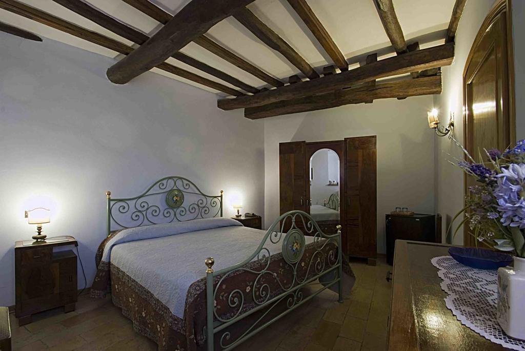 Albergo Villa Cristina สโปเลโต ภายนอก รูปภาพ