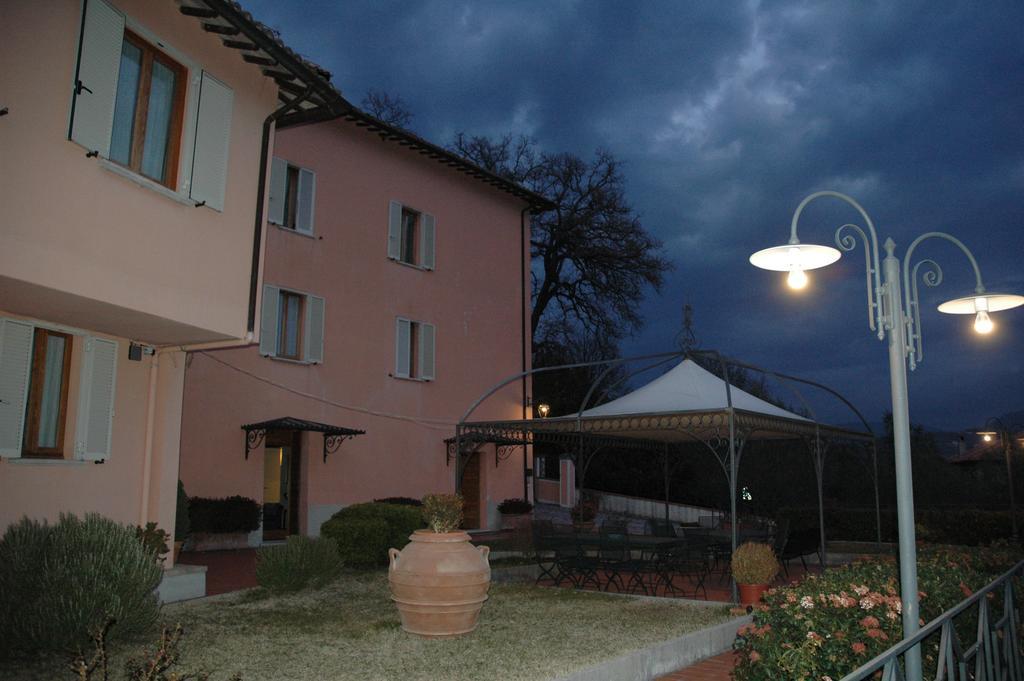 Albergo Villa Cristina สโปเลโต ภายนอก รูปภาพ