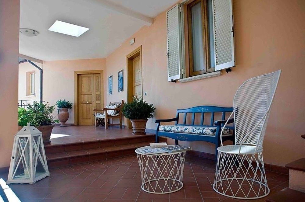 Albergo Villa Cristina สโปเลโต ภายนอก รูปภาพ