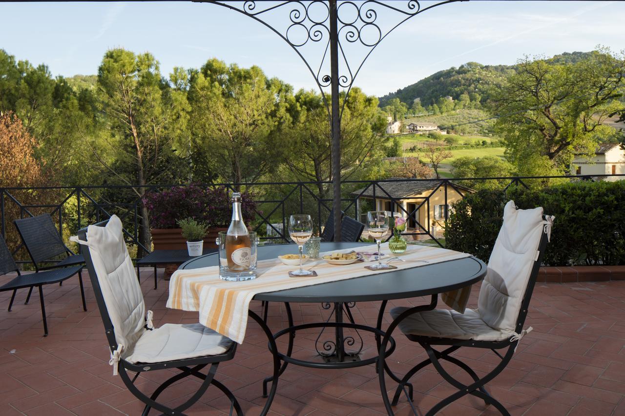 Albergo Villa Cristina สโปเลโต ภายนอก รูปภาพ